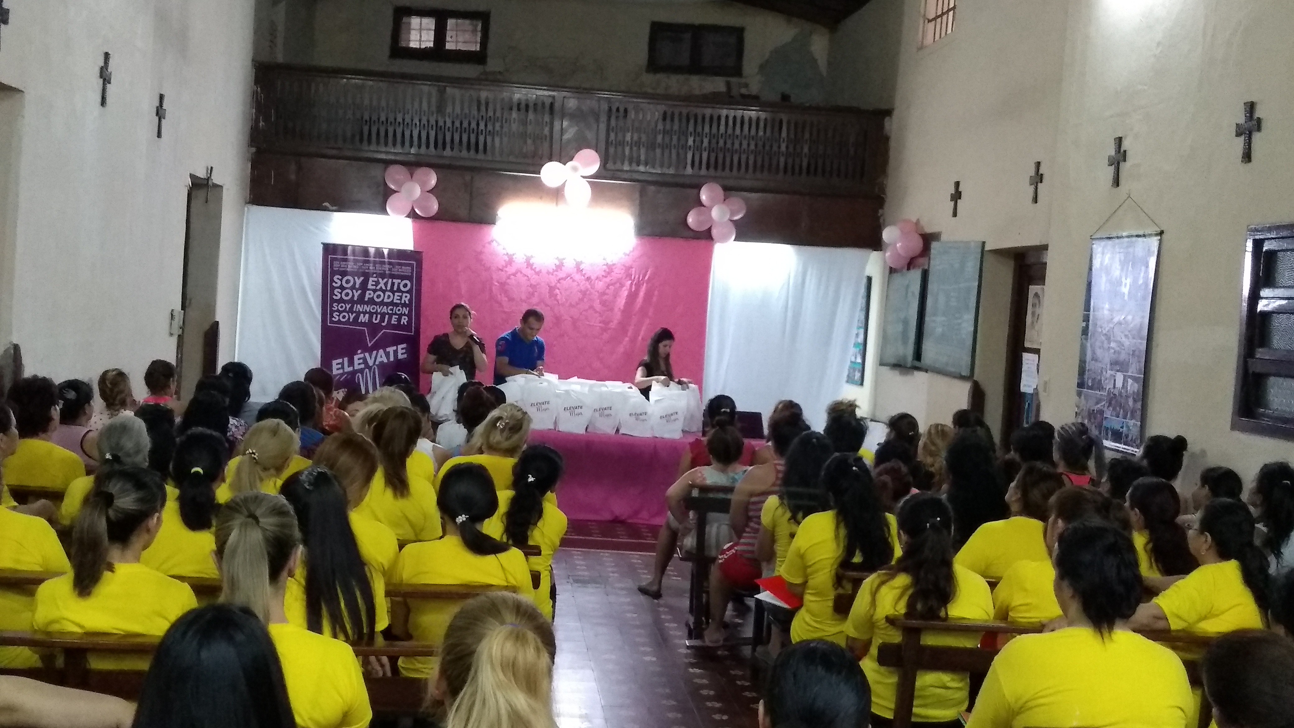 Seminario - Taller: Elévate Mujer en El Centro Penitenciario El Buen Pastor